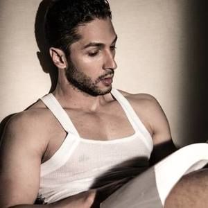 Meet your Posher, Edgardo